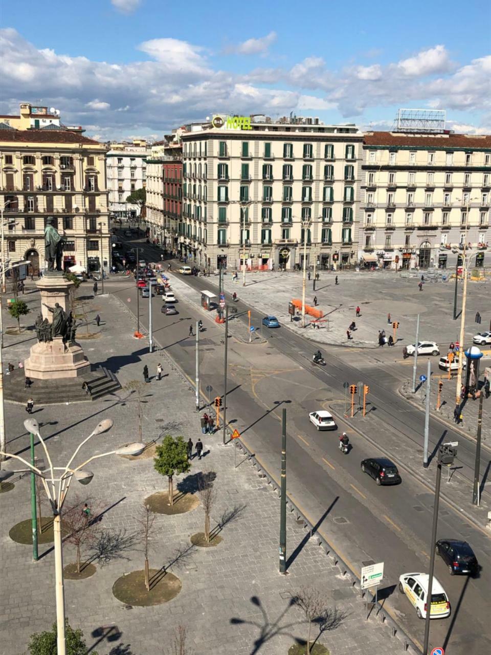Pit Stop Napoli Centrale Bagian luar foto